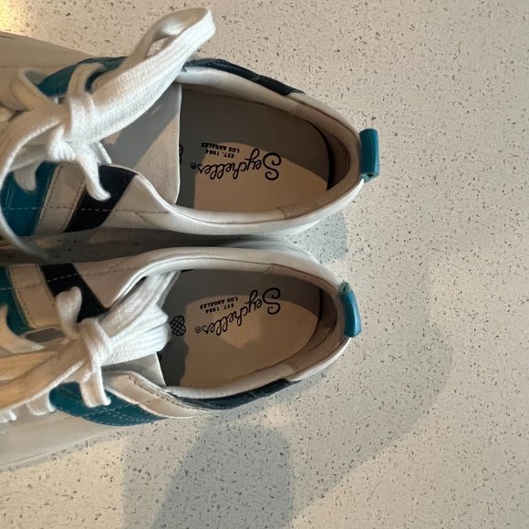 Seychelles x One Love Stand Out Sneaker Ladies Size 6 - BACK TO SCHOOL BASICS!! - Picture 4 of 6